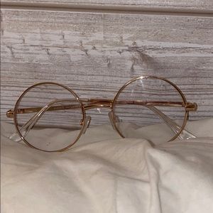 clear round glasses